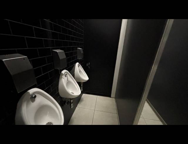 BUSINESS PROPERTY TO RENT IN NORTHGATE ISLAND